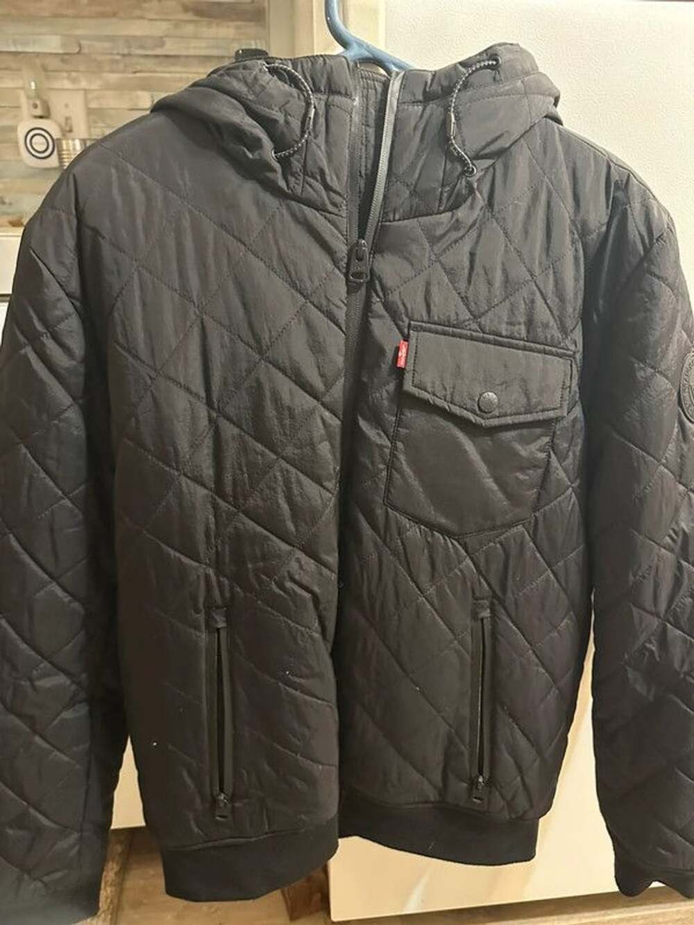 Levi’s Men’s Medium Black Quilted Sherpa Lined Hooded Jacket